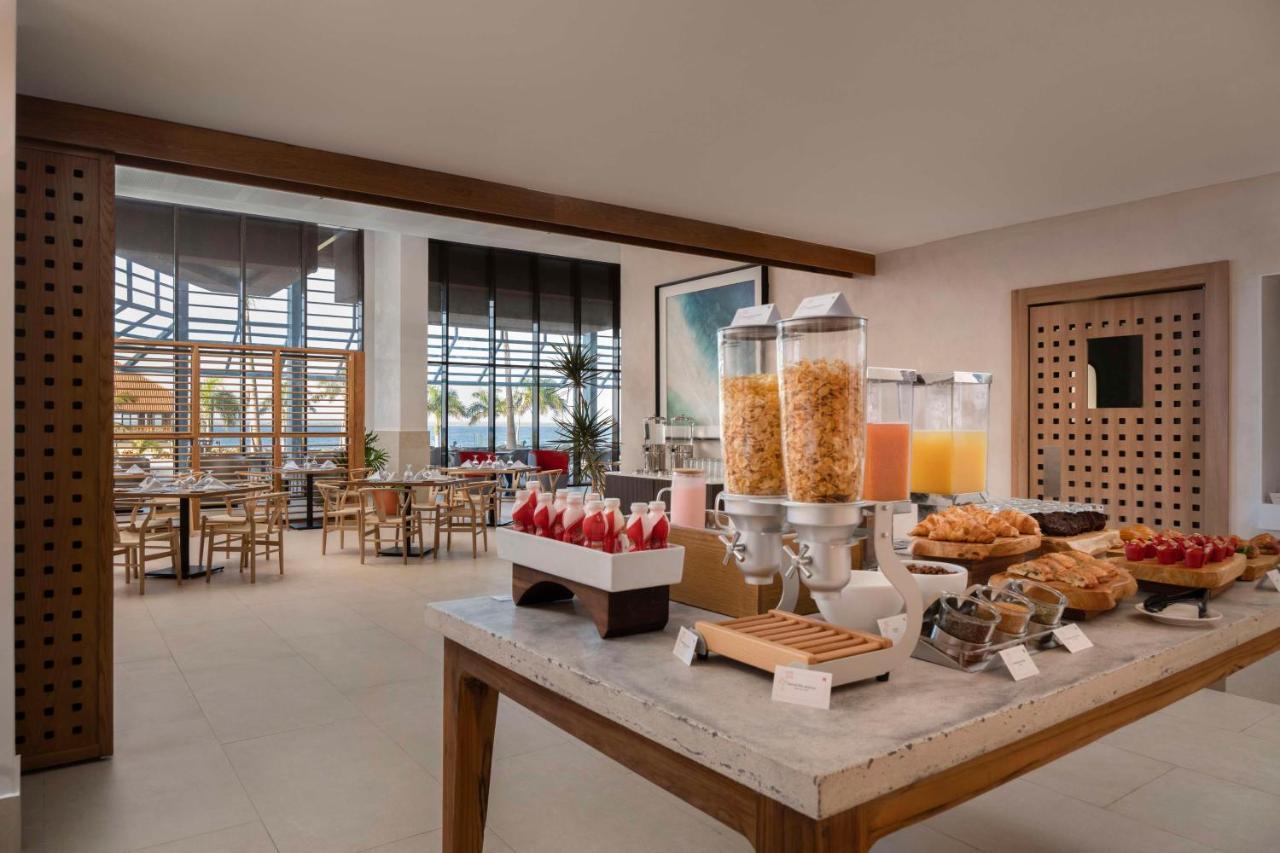 Hilton Garden Inn La Romana Ngoại thất bức ảnh